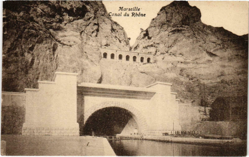 Carte postale ancienne Canal du Rhône à Marseille 16e Arrondissement