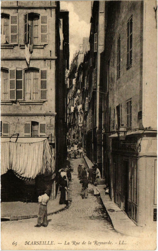 Carte postale ancienne Marseille - La Rue de la Reynarde à Marseille