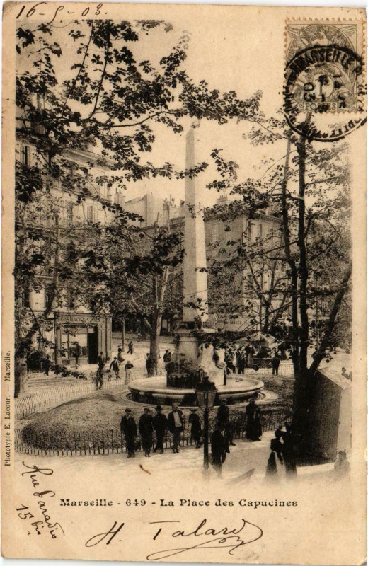 Carte postale ancienne Marseille - La Place des Capucines à Marseille