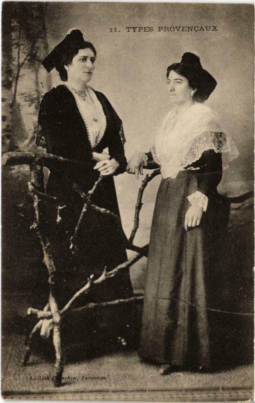 Carte postale ancienne Marseille - Types Provencaux à Marseille