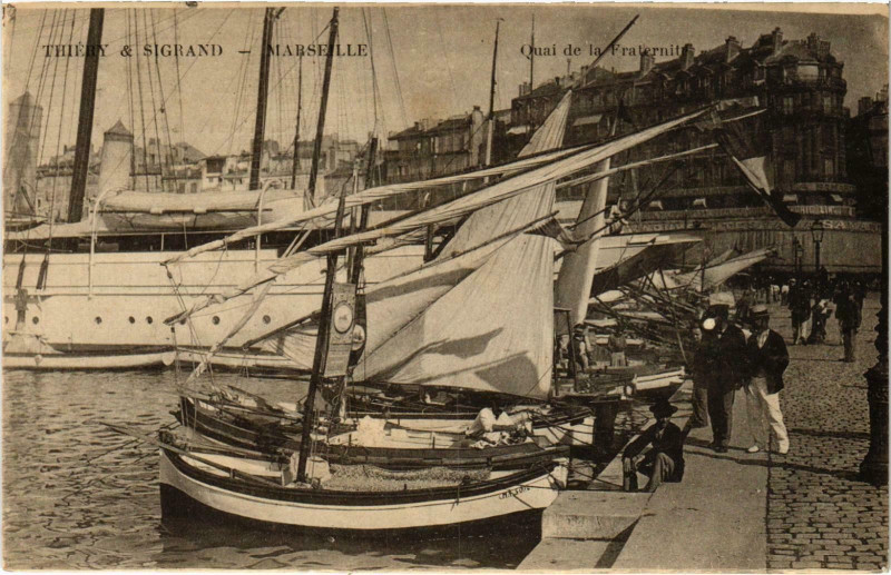 Carte postale ancienne Marseille - Quai de la Fraternite à Marseille