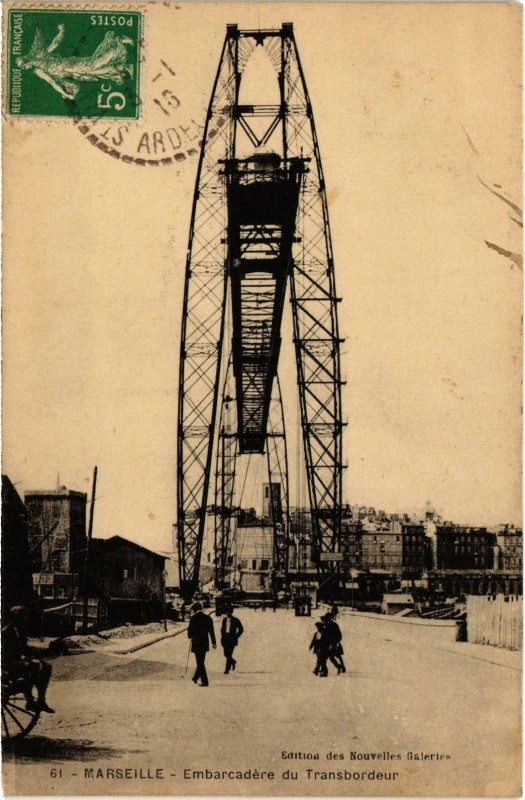 Carte postale ancienne Marseille - Embarcadere du Transbordeur à Marseille