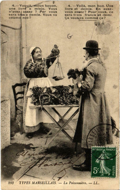Carte postale ancienne Marseille - Types Marseillais La Poissoniere à Marseille