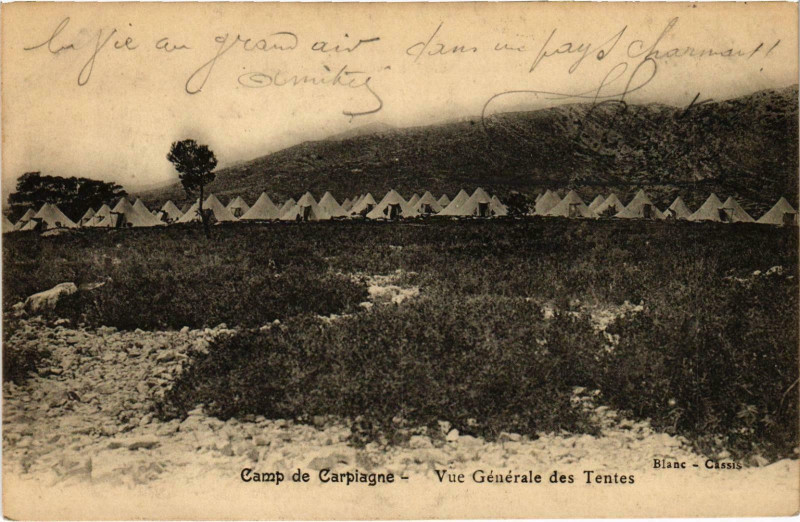 Carte postale ancienne Marseille - Camp de Carpiagne Vue générale des Tentes à Marseille