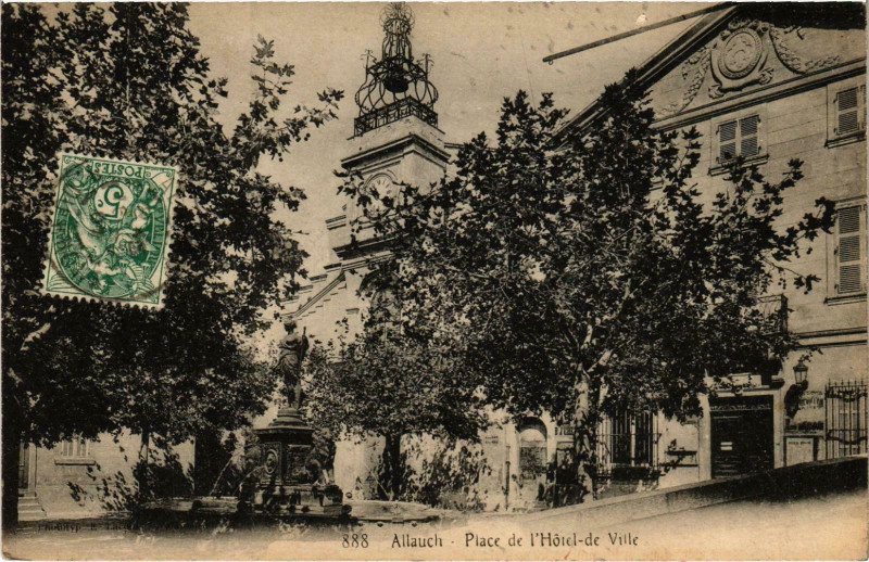 Carte postale ancienne Marseille - Allauch Place de l'Hotel de Ville à Marseille