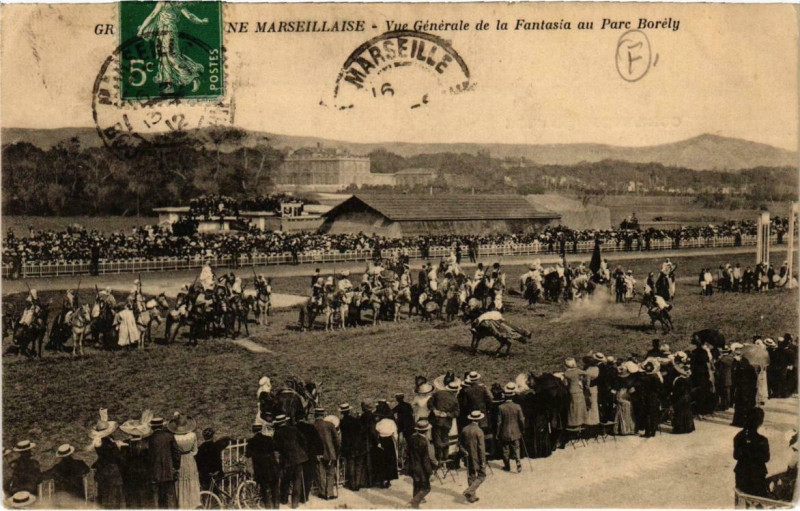 Carte postale ancienne Marseille - Vue générale de la Fantasia au Parc Borely à Marseille