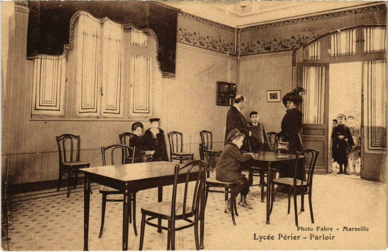 Carte postale ancienne Marseille - Lycee Perier Parloir à Marseille