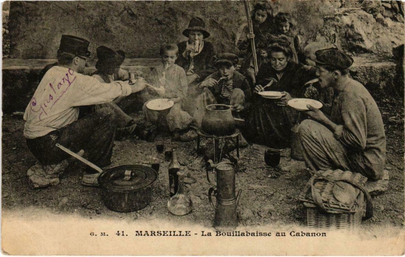 Carte postale ancienne Marseille - La Bouillabaisse au Cabanon à Marseille