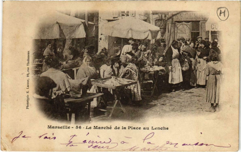 Carte postale ancienne Marseille - Marche de la Place au Lenche à Marseille