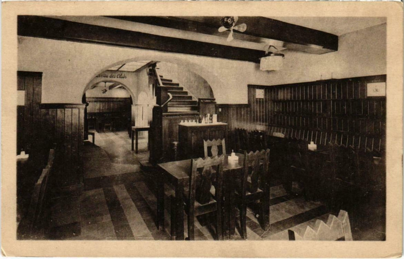 Carte postale ancienne Marseille - Taverne Charley à Marseille