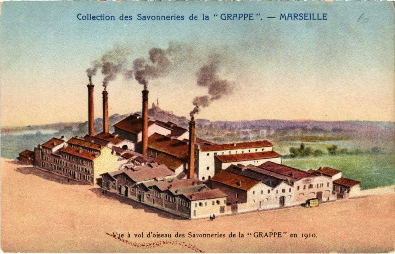 Carte postale ancienne Marseille - Collection des Savonneries de la Grappe à Marseille