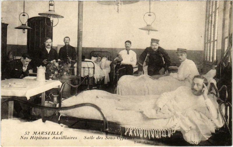 Carte postale ancienne Marseille - Nos Hopitaux Auxilliaires Salle des Sous-Officiers à Marseille