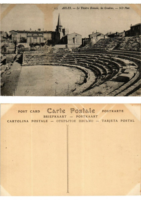 Carte postale ancienne Arles - Le Theatre Romains - Les Gradins à Arles