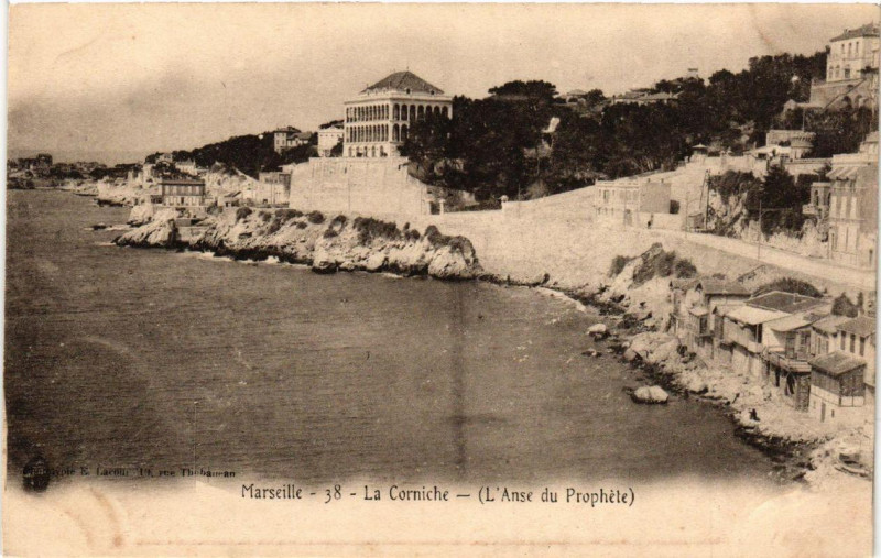 Carte postale ancienne Marseille 38 La Corniche. L'Anse du Prophete. à Marseille
