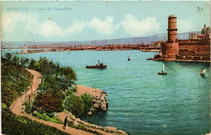 Carte postale ancienne Marseille Passe du Vieux Port à Marseille