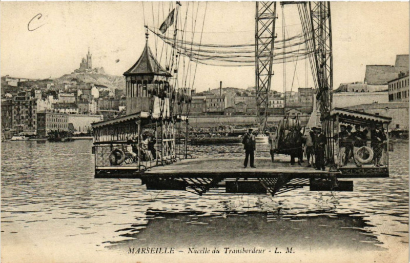 Carte postale ancienne Marseille Nacelle du Transbordeur à Marseille