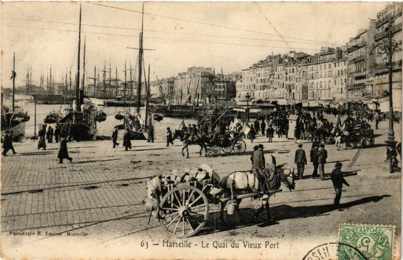 Carte postale ancienne Marseille Le Quai du Vieux Port à Marseille