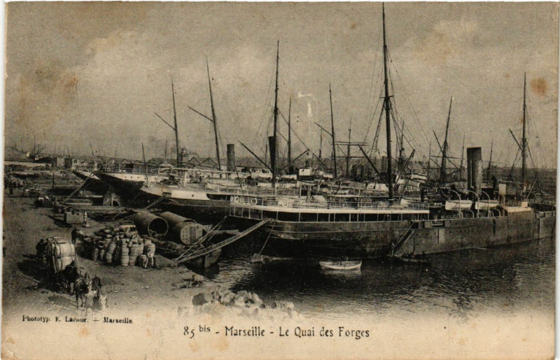 Carte postale ancienne Marseille Le Quai des Forges à Marseille