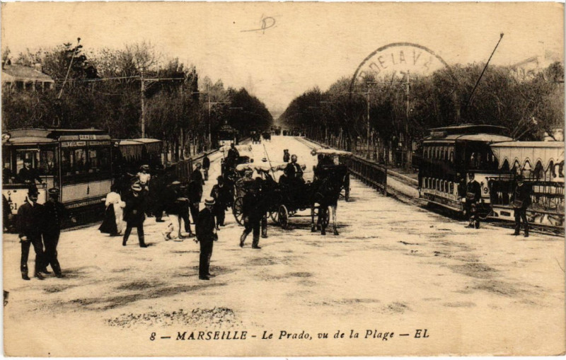 Carte postale ancienne Marseille Le Prado, vu de la Plage à Marseille