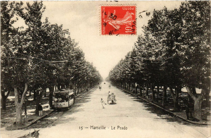 Carte postale ancienne Marseille Le Prado à Marseille
