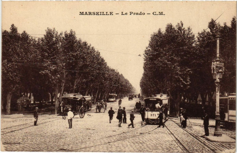 Carte postale ancienne Marseille Le Prado à Marseille