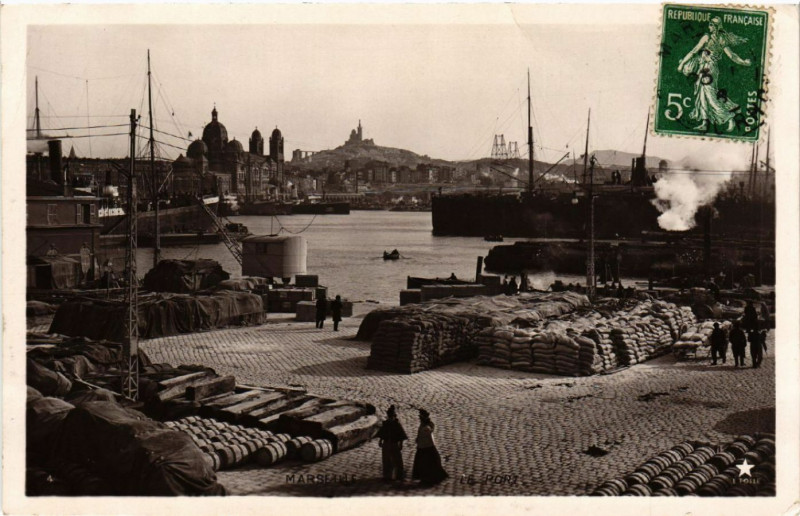 Carte postale ancienne Marseille Le Port à Marseille