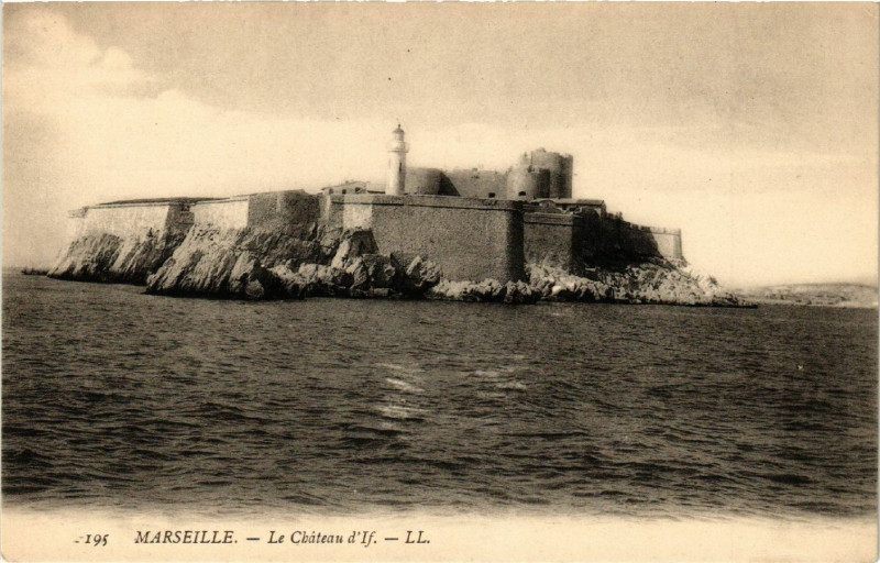 Carte postale ancienne Marseille Le Chateau d'If à Marseille