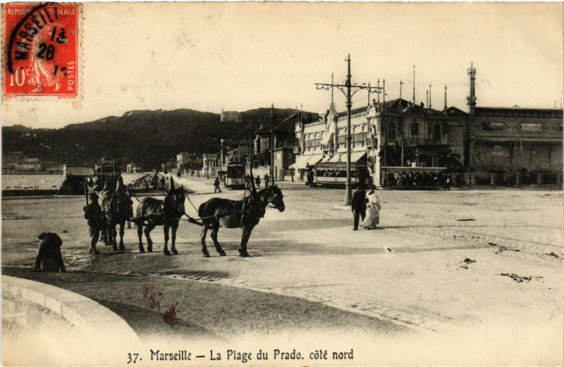 Carte postale ancienne Marseille La Plage du Prado à Marseille