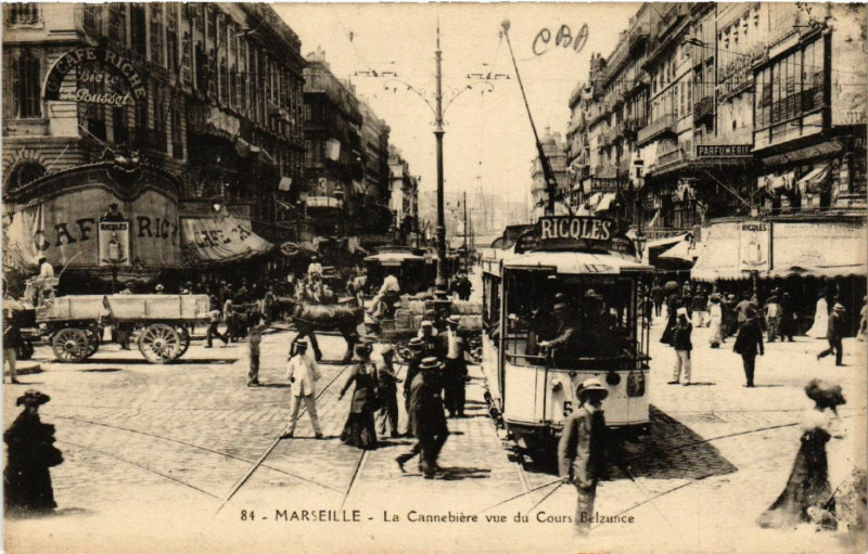 Carte postale ancienne Marseille La Cannebiere vue du Cours Belzunce à Marseille