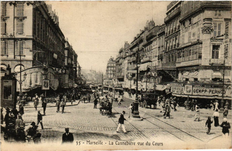 Carte postale ancienne Marseille La Cannebiere vue du Cours à Marseille