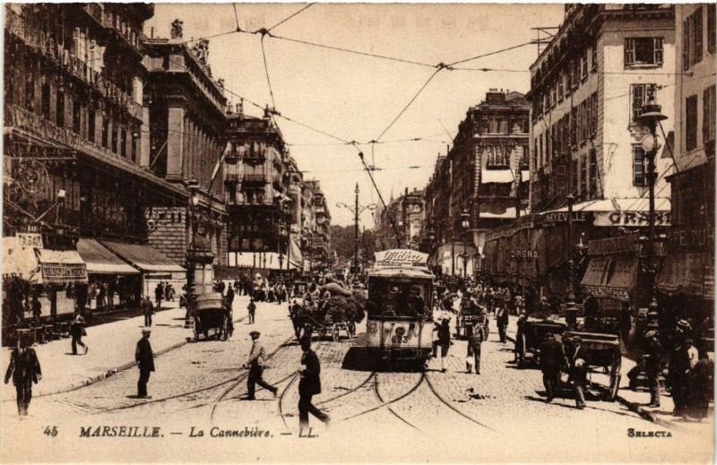 Carte postale ancienne Marseille La Cannebiere à Marseille