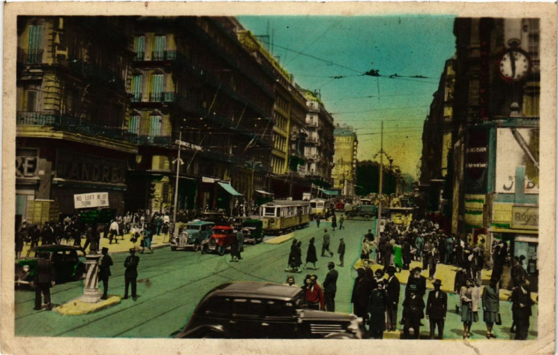 Carte postale ancienne Marseille La Cannebiere à Marseille