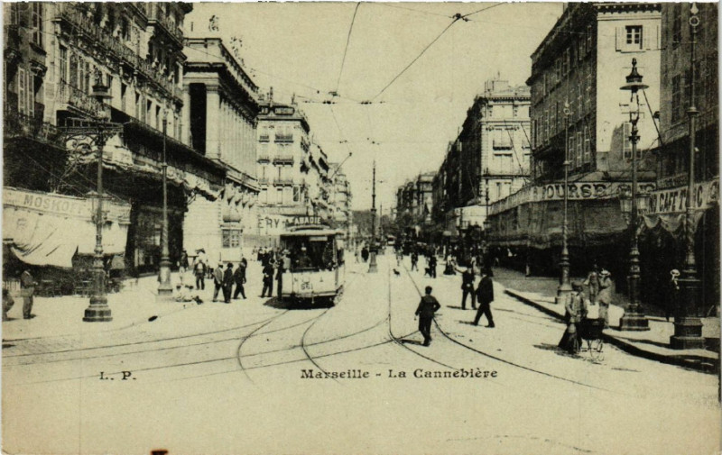 Carte postale ancienne Marseille La Cannebiere à Marseille