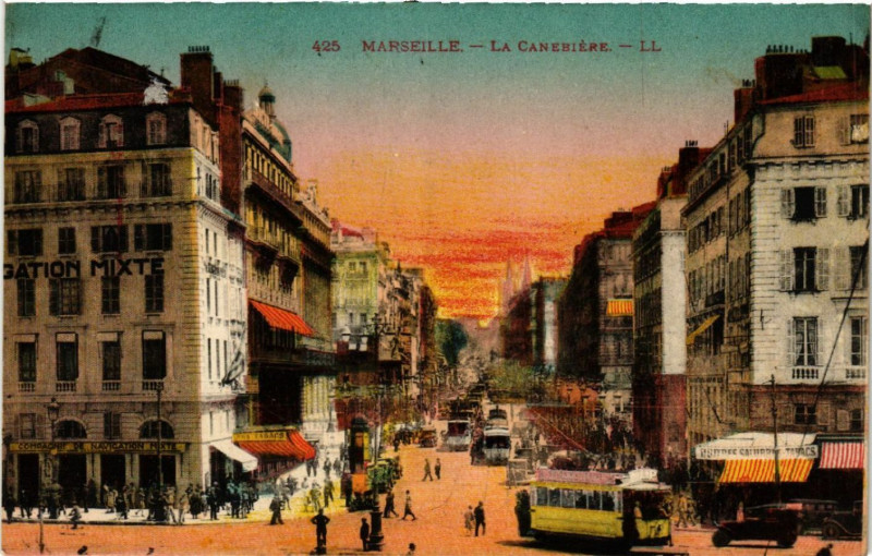 Carte postale ancienne Marseille La Cannebiere à Marseille