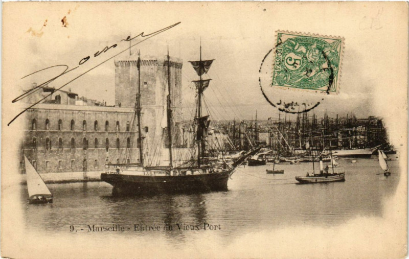 Carte postale ancienne Marseille Entree du Vieux Port à Marseille