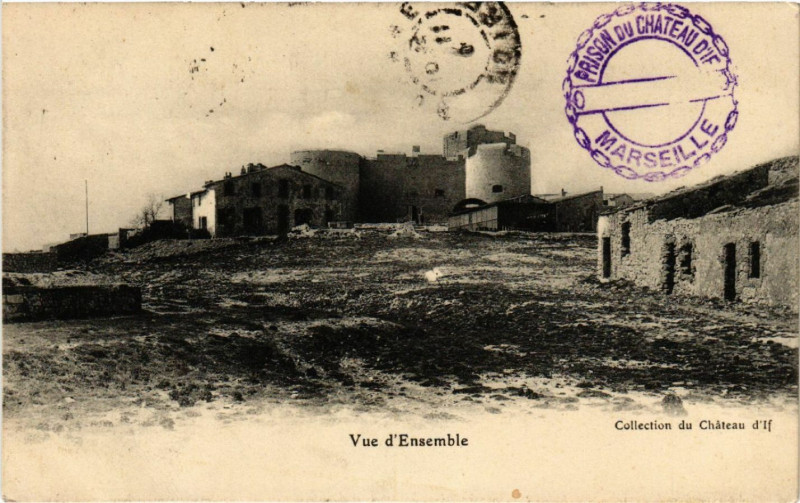 Carte postale ancienne Marseille Chateau d'If-Vue d'ensemble à Marseille