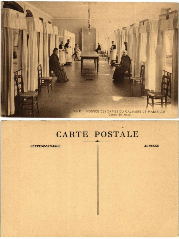 Carte postale ancienne S.A.P. Hospice des Dames du Calvaire de Marseille Dortoir Ste-Anne à Marseille