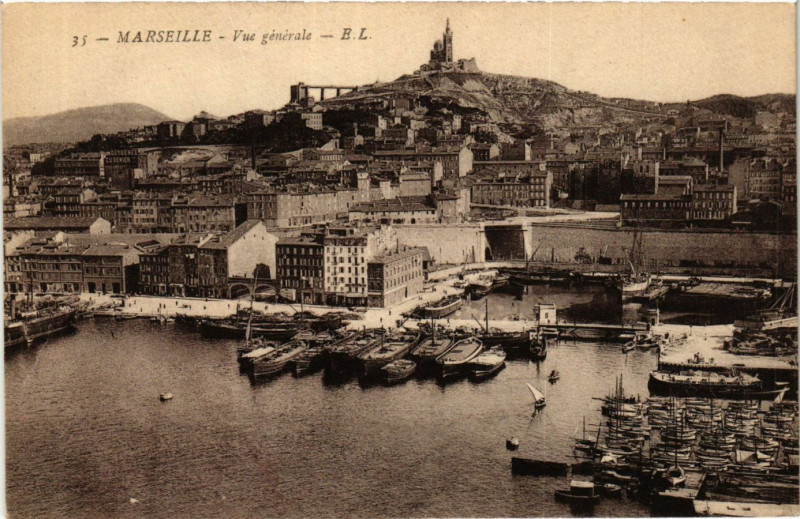 Carte postale ancienne Marseille vue générale ` à Marseille