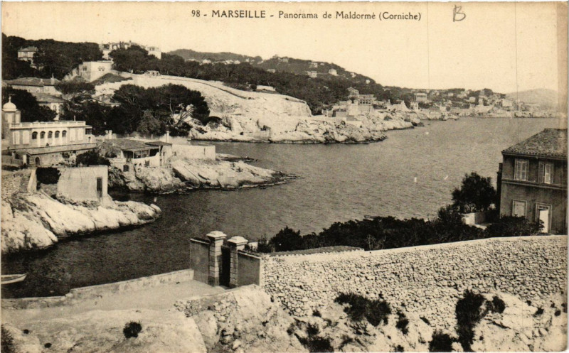 Carte postale ancienne Marseille Panorama de Maldorme. Corniche à Marseille