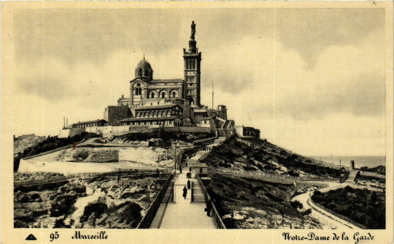 Carte postale ancienne Marseille Notre-Dame de la Garde à Marseille