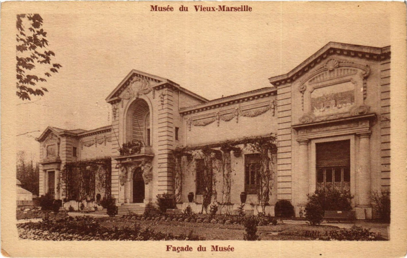 Carte postale ancienne Marseille Musee du Vieux Marseille Facade du Musee à Marseille