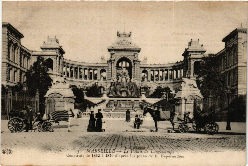 Carte postale ancienne Marseille Le Palais Longchamp à Marseille