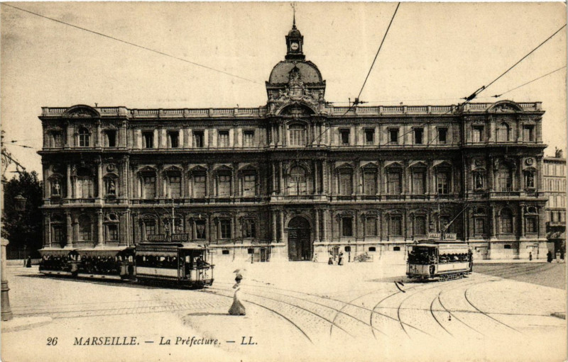 Carte postale ancienne Marseille La Préfecture à Marseille