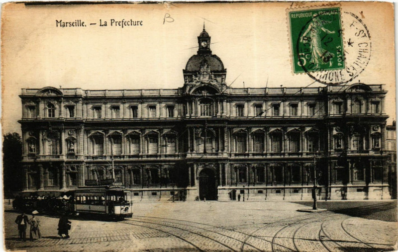 Carte postale ancienne Marseille La Préfecture à Marseille