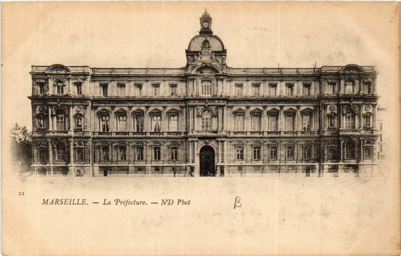 Carte postale ancienne Marseille La Préfecture à Marseille