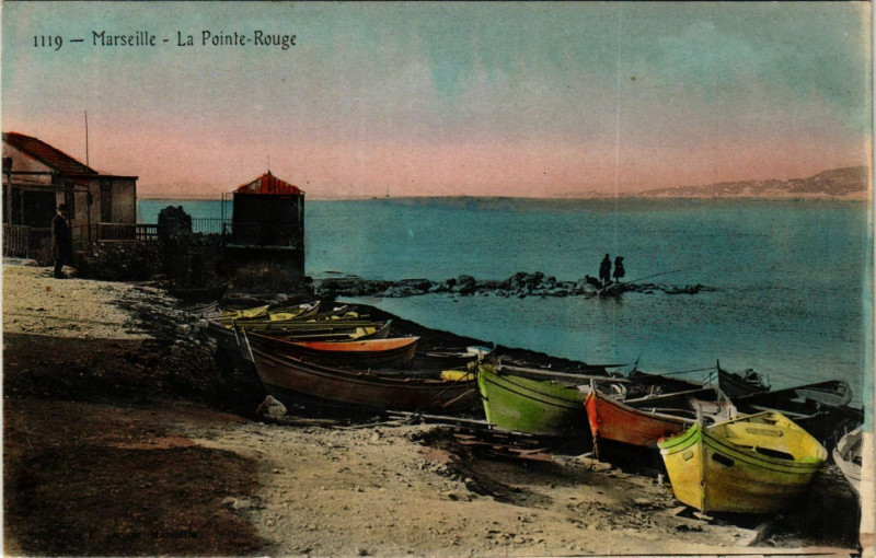 Carte postale ancienne Marseille la Pointe Rouge à Marseille