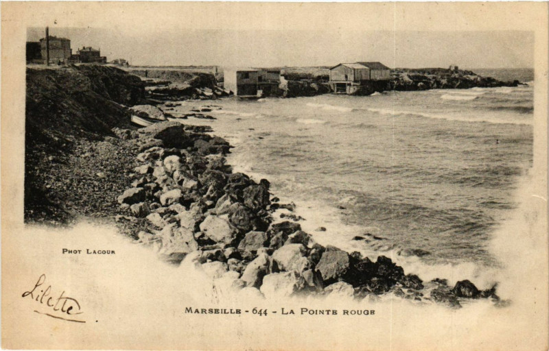 Carte postale ancienne Marseille la Pointe Rouge à Marseille