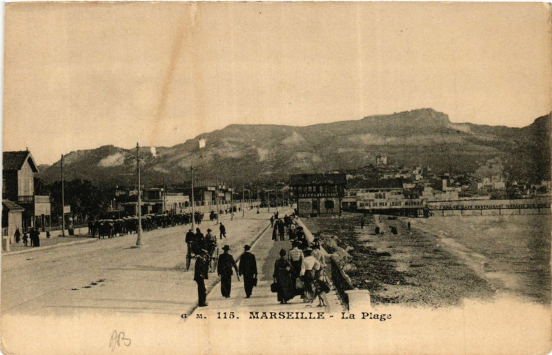 Carte postale ancienne Marseille la Plage à Marseille