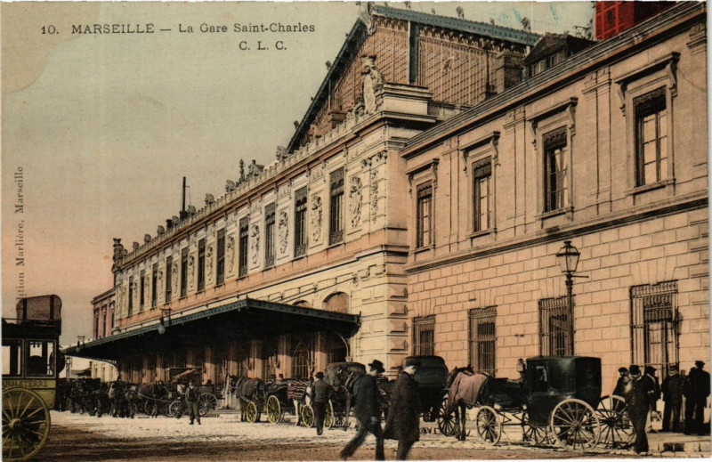 Carte postale ancienne Marseille La Gare St-Charles à Marseille