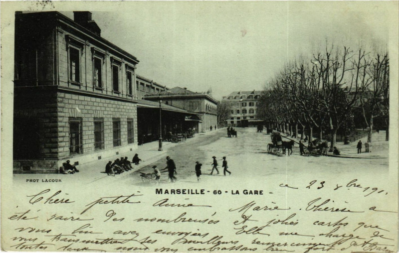 Carte postale ancienne Marseille La Gare à Marseille